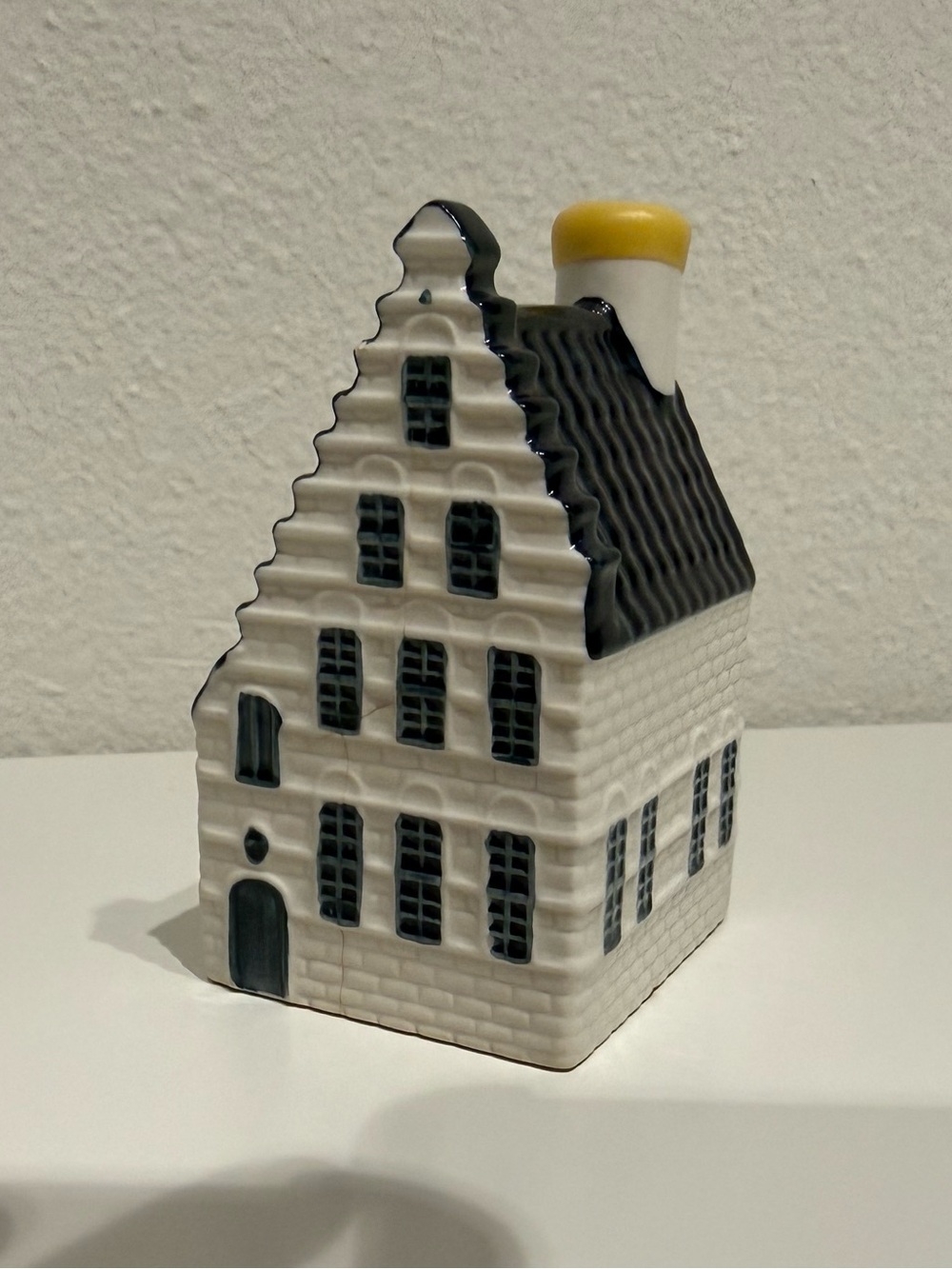 KLM Bols #44 Ceramic Dutch House